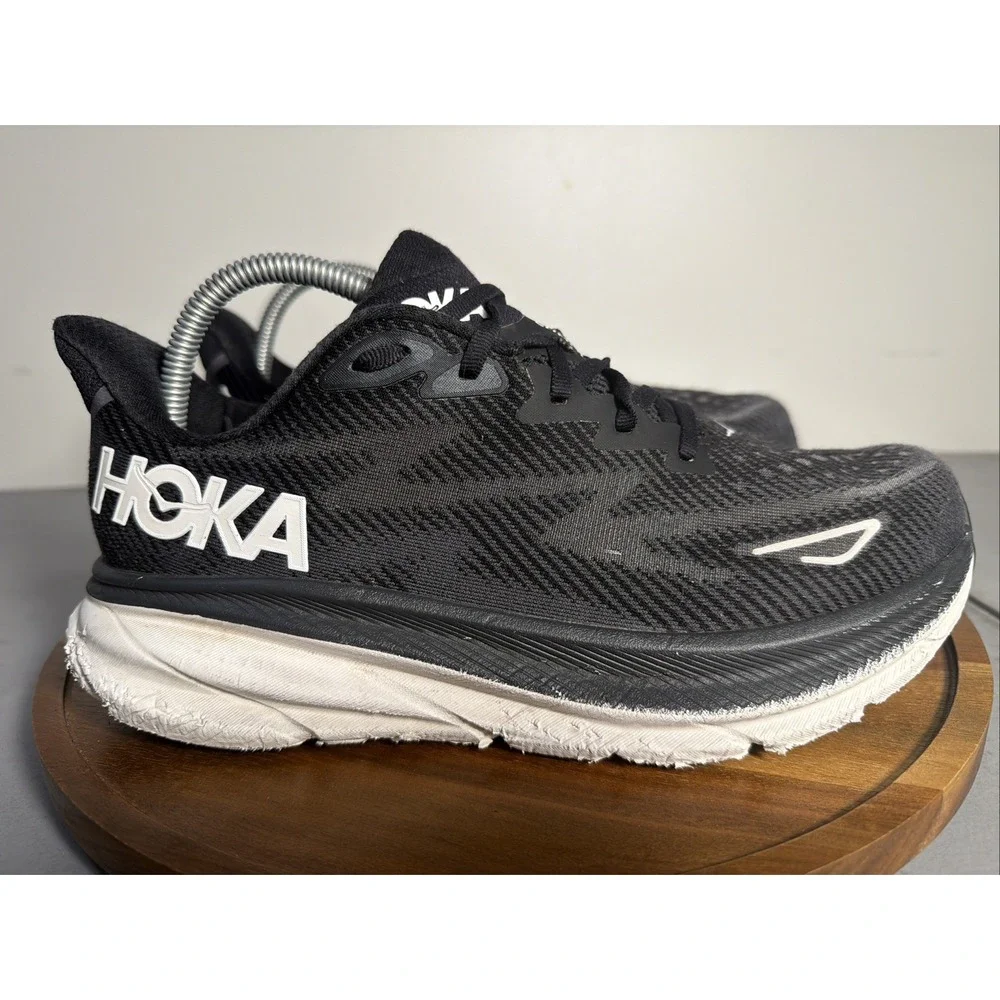 Hoka One One Clifton 9 Black White Running Shoes Mens Size 8.5 Athletic Sneakers